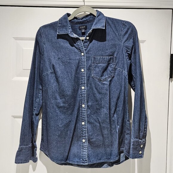 J. Crew Denim Button Down shirt - Picture 1 of 4